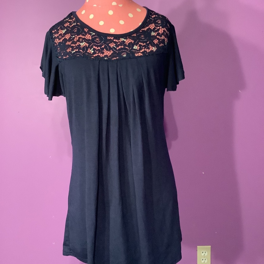 Women’s Navy Blue Top Size XL